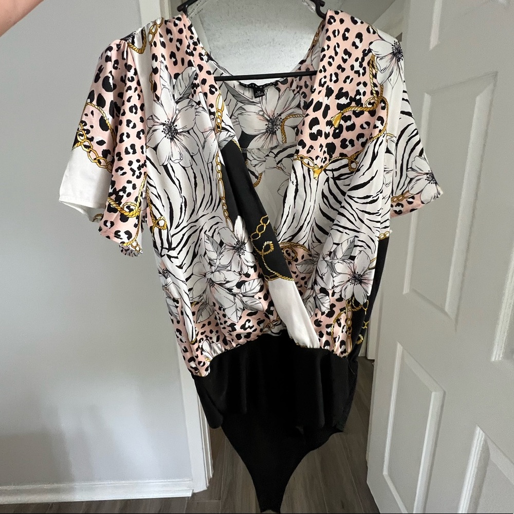 Flowy sleeve bodysuit